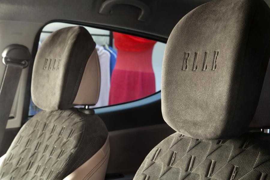 Интерьер Lancia Ypsilon ELLE (846) 2014 года  (фото 13 из 34)